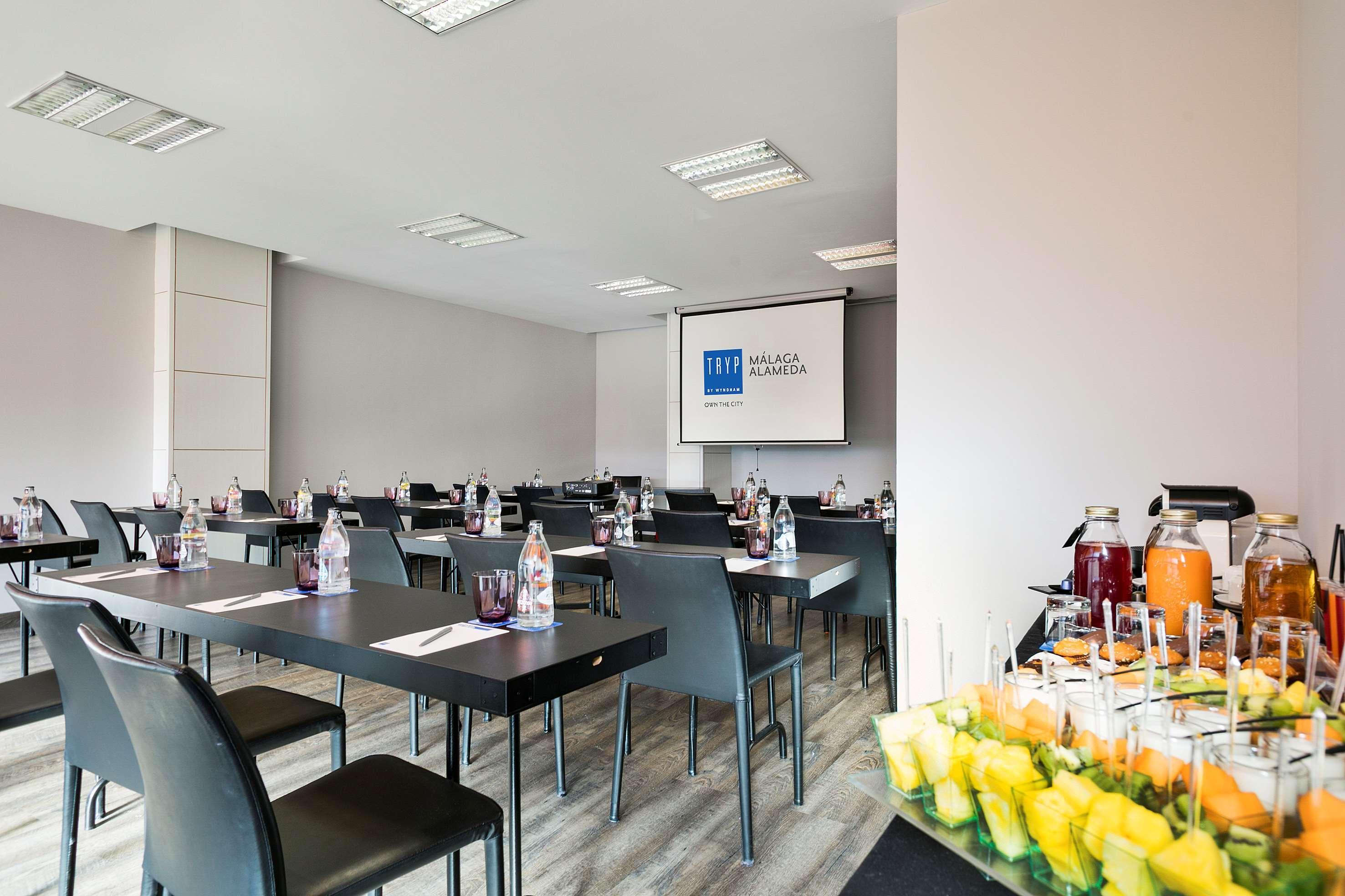 Hotel Malaga Alameda Centro Affiliated By Melia Экстерьер фото