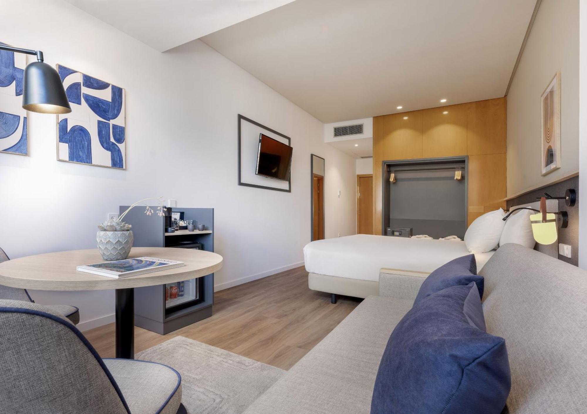 Hotel Malaga Alameda Centro Affiliated By Melia Экстерьер фото