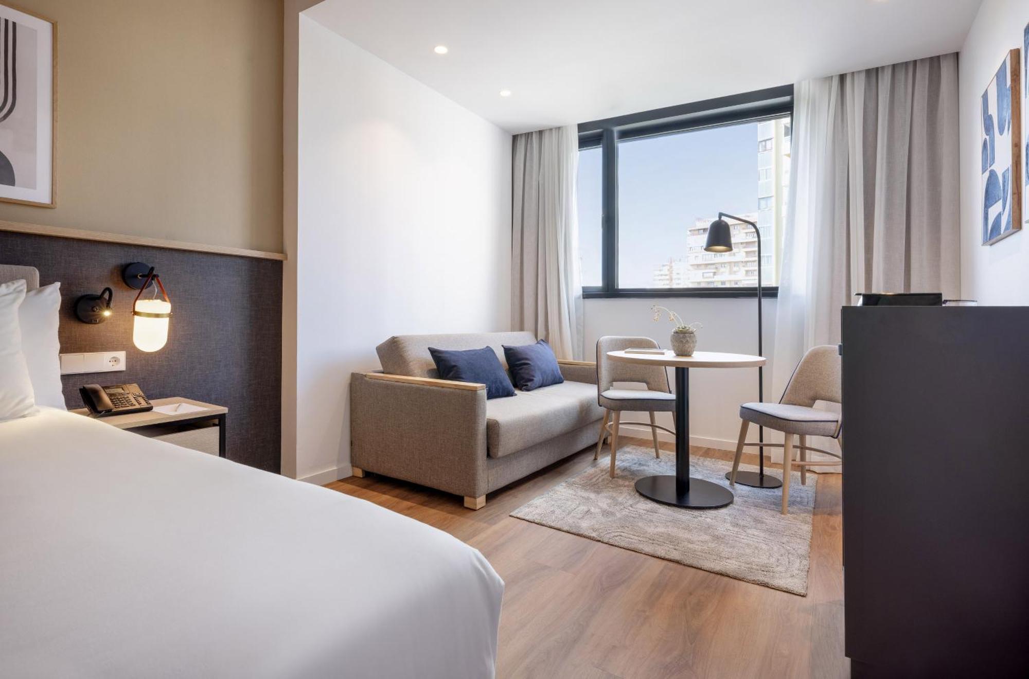 Hotel Malaga Alameda Centro Affiliated By Melia Экстерьер фото